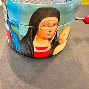 Ave Maria Colorful Hand-Crank Music Box (New)